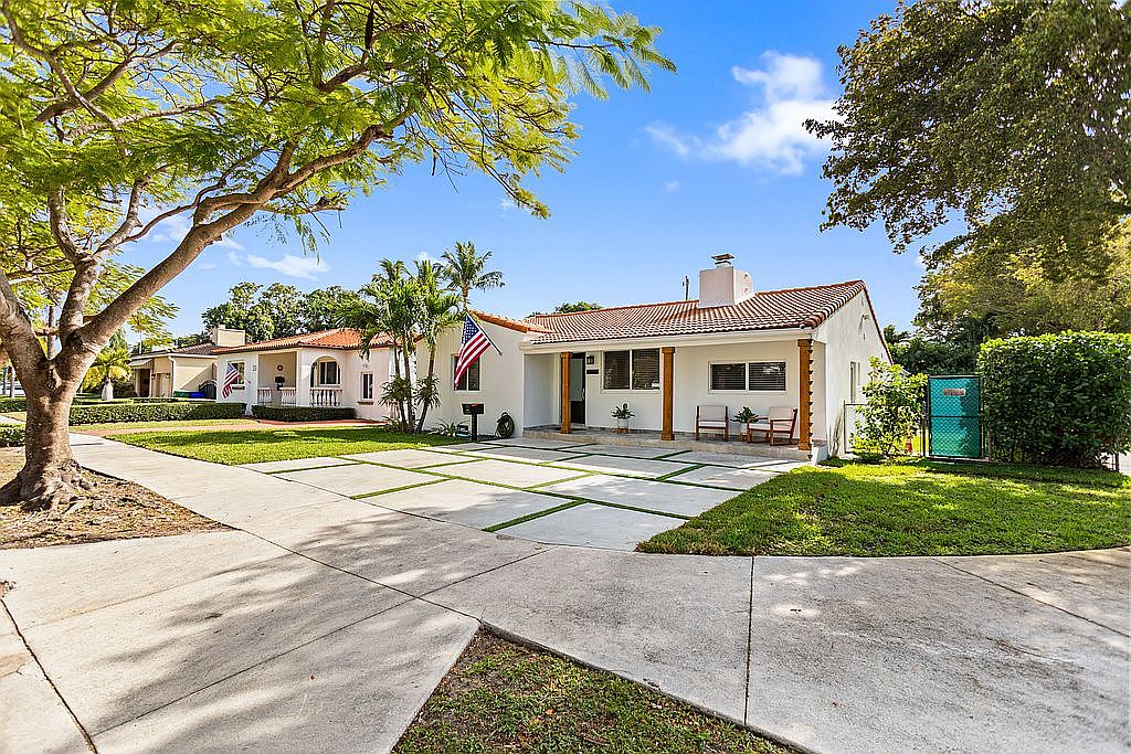 2498 SW 19th Ter, Miami, FL 33145